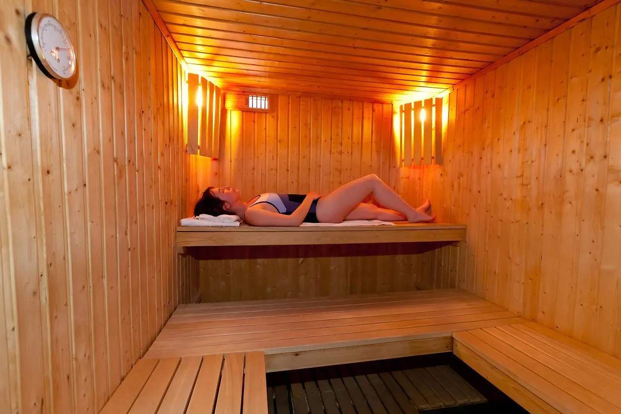 Azureva Areches Hotel
